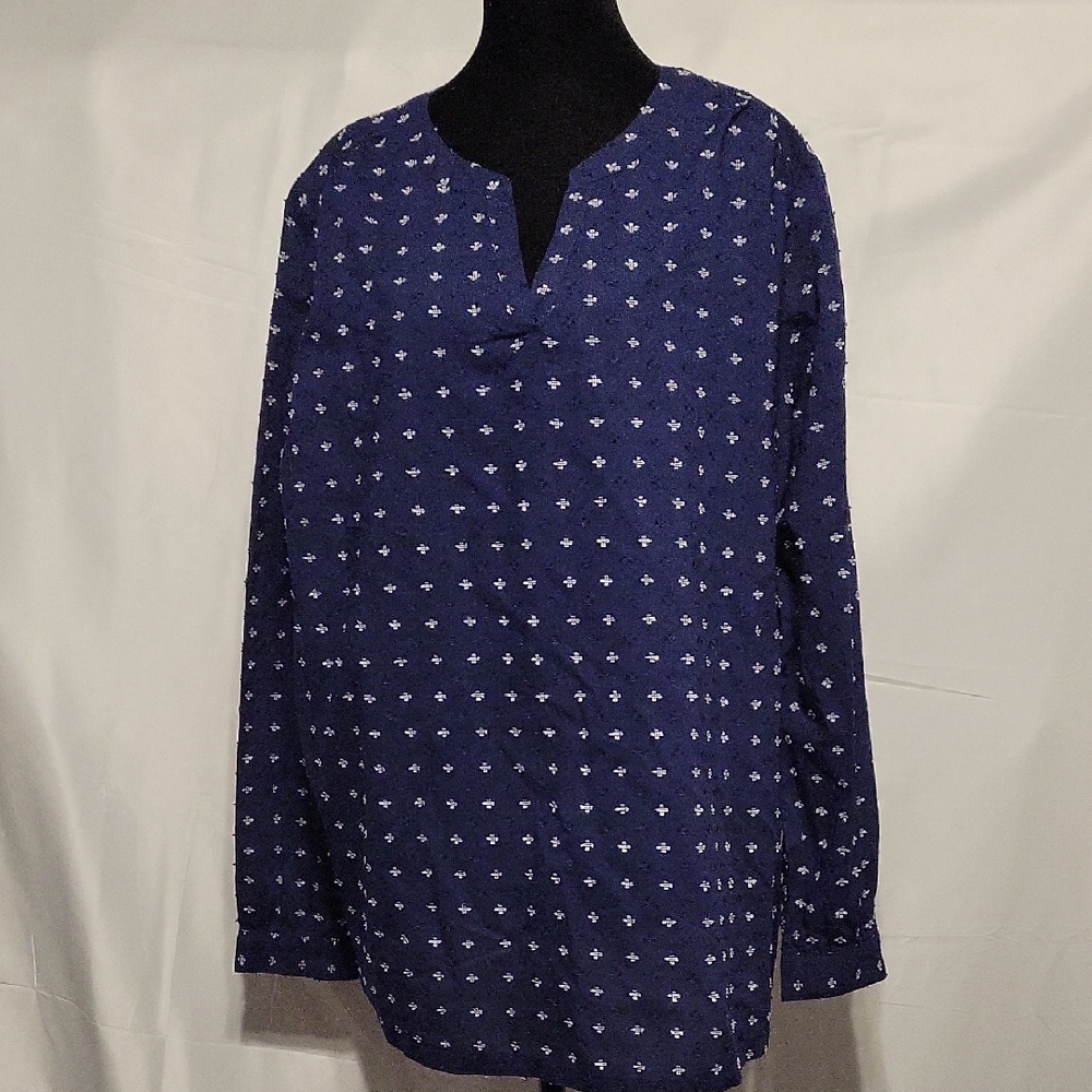 Time and Tru Navy Blouse with White Accents